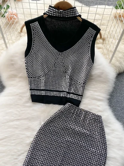 Sexy Sleeveless Two Piece Skirt Set - Image 3