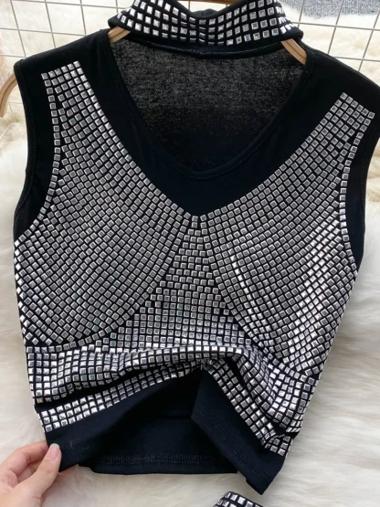 Sexy Sleeveless Two Piece Skirt Set - Image 5